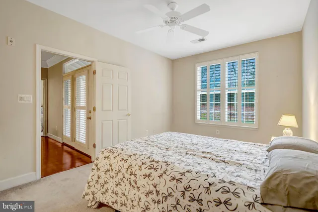 $410,000 | 7065 Heritage Hunt Drive, Unit 108, Gainesville, VA 20155