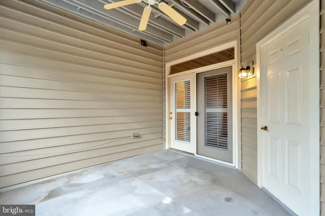 $410,000 | 7065 Heritage Hunt Drive, Unit 108, Gainesville, VA 20155