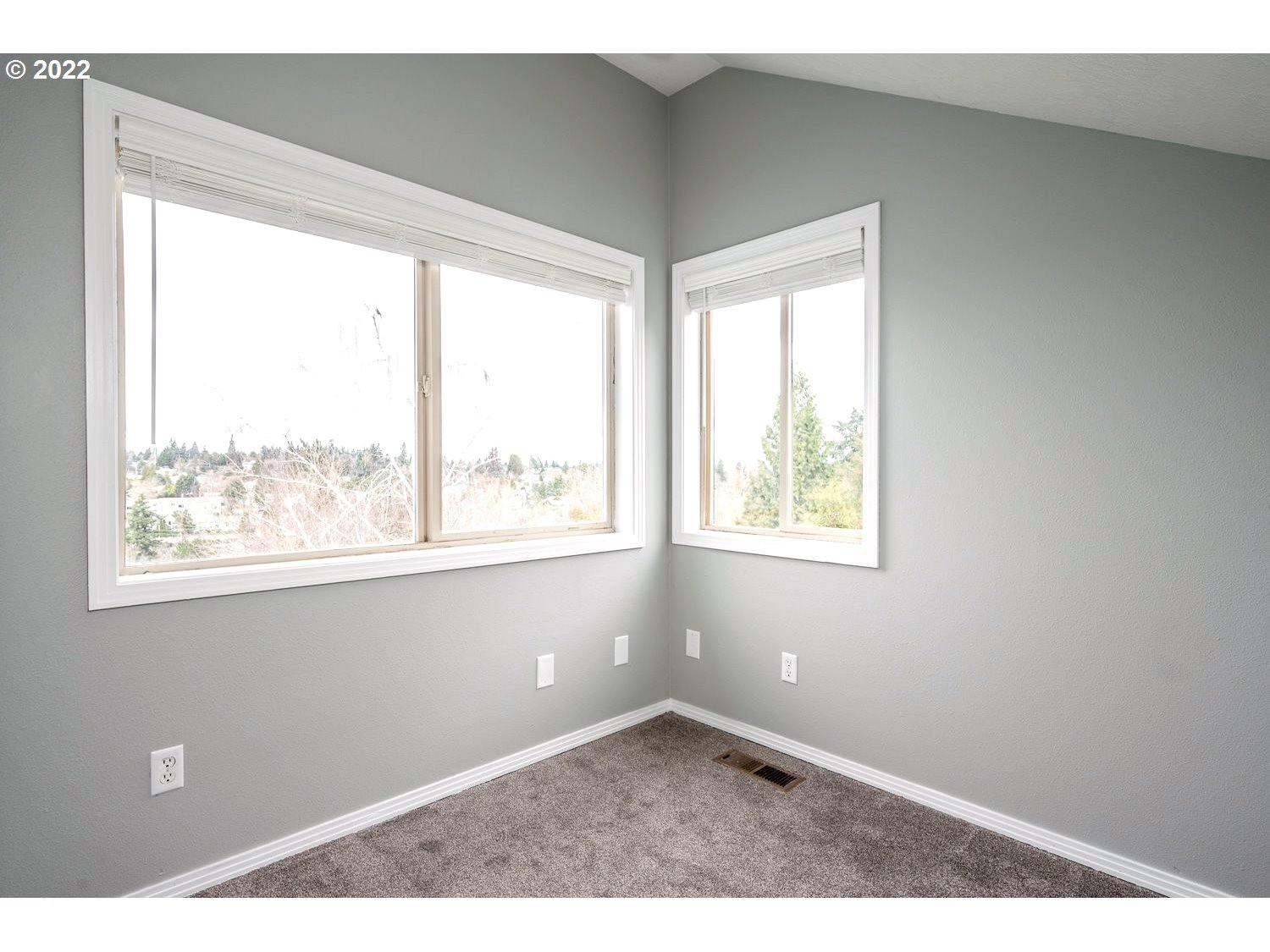 823 Southwest 8th Street Gresham, OR 97080 - Photo 22 of 30 Gallery Image 22