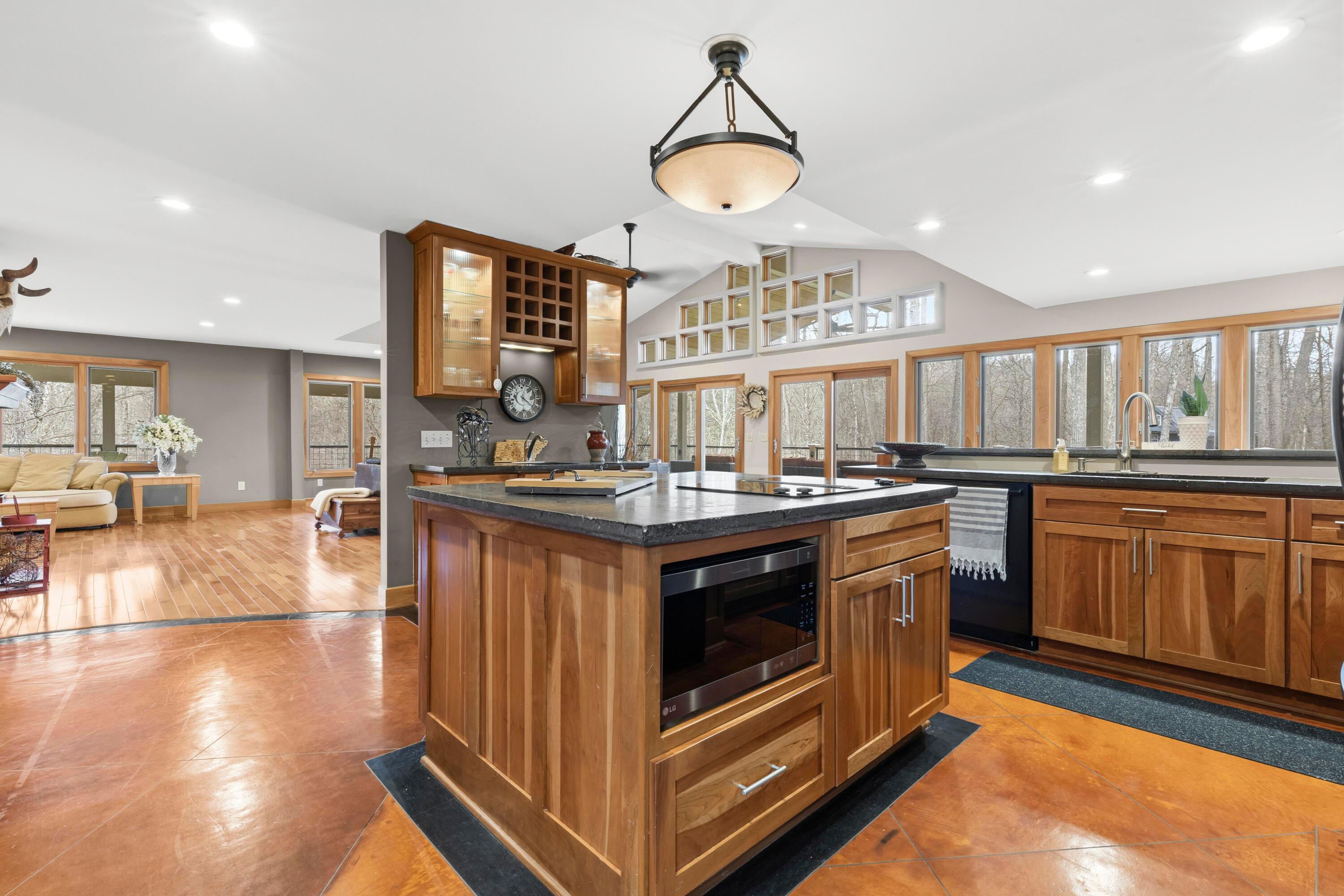 7860 Schott Road Westerville, OH 43081 - Photo 15 of 71 15. Kitchen