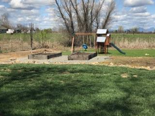 21710 Lone Tree Road Anderson, CA 96007 - Photo 14 of 16 a view of a park with large trees