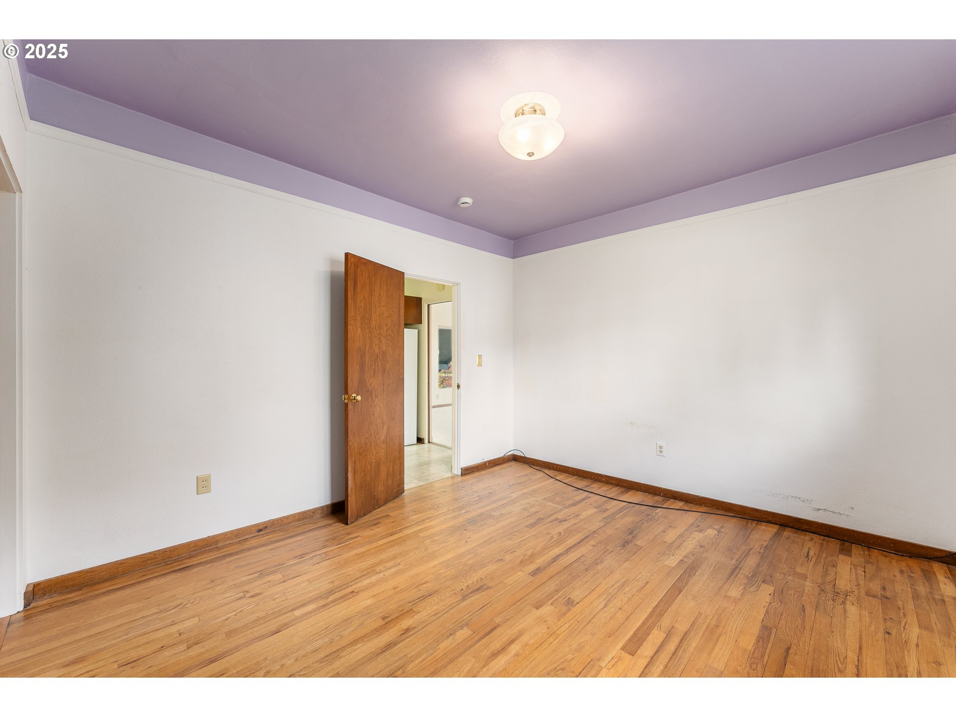 2755 D Street Northeast Salem, OR 97301 - Photo 11 of 36 Primary Bedroom