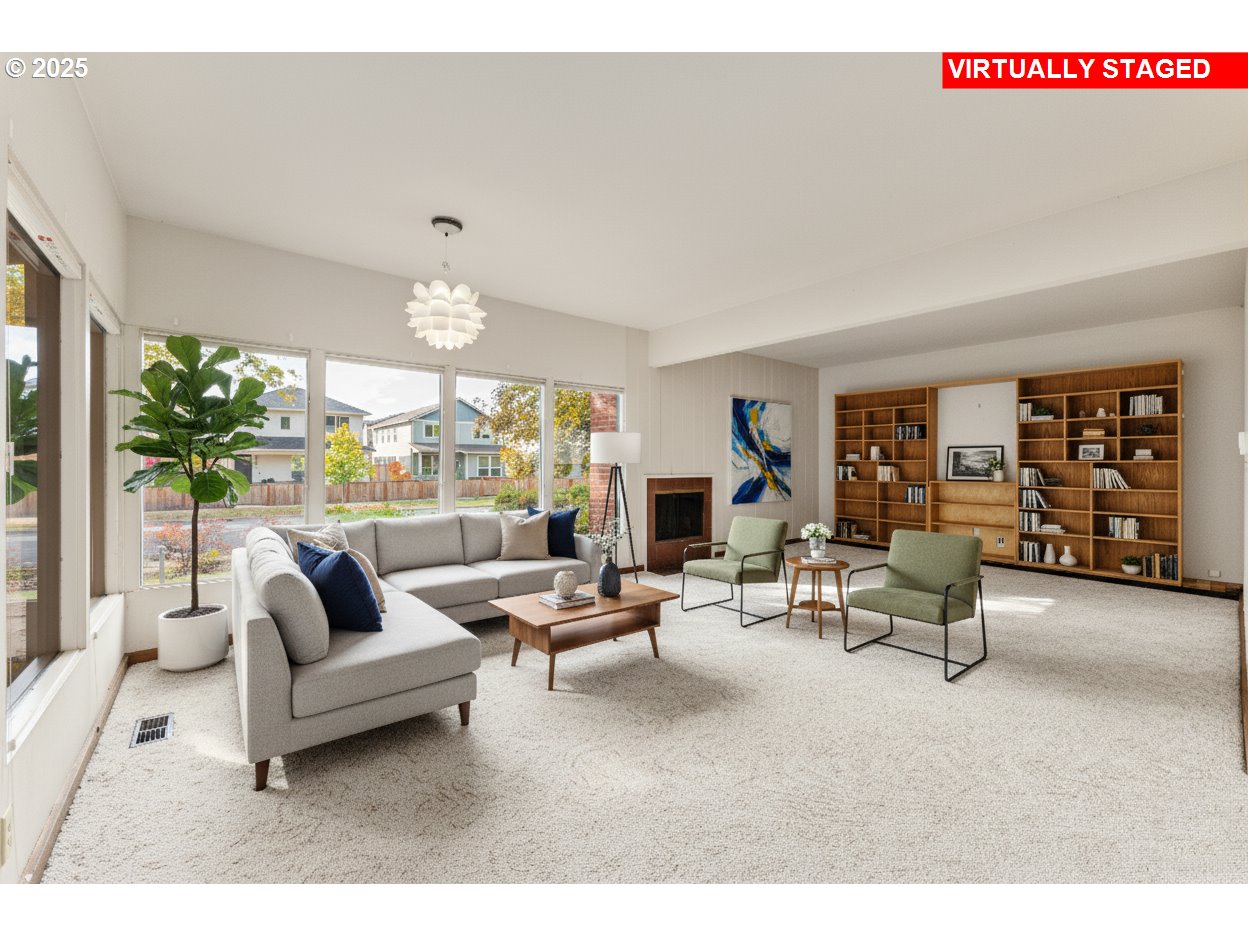 2755 D Street Northeast Salem, OR 97301 - Photo 4 of 36 Living Room