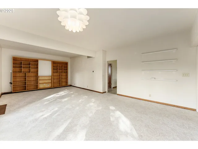 $475,000 | 2755 D Street Northeast, Salem, OR 97301