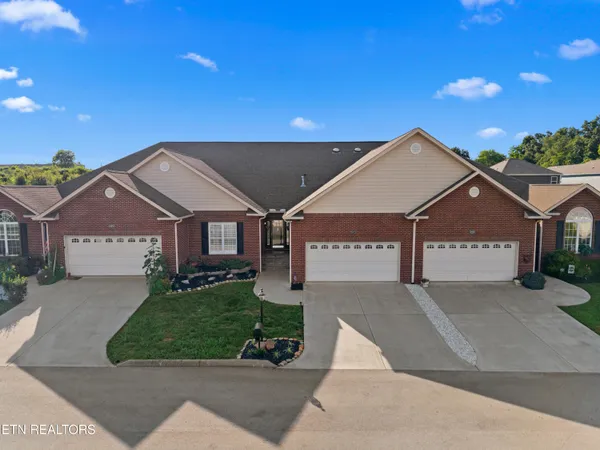 $412,000 | 803 Fountain View Way, Seymour, TN 37865