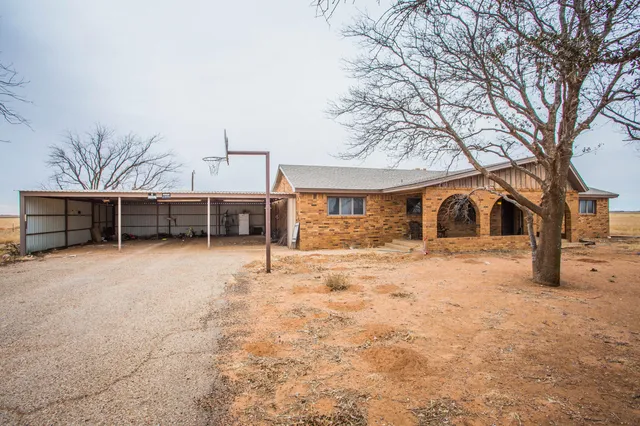 $250,000 | 2110 County Rd L, Lamesa, TX 79331