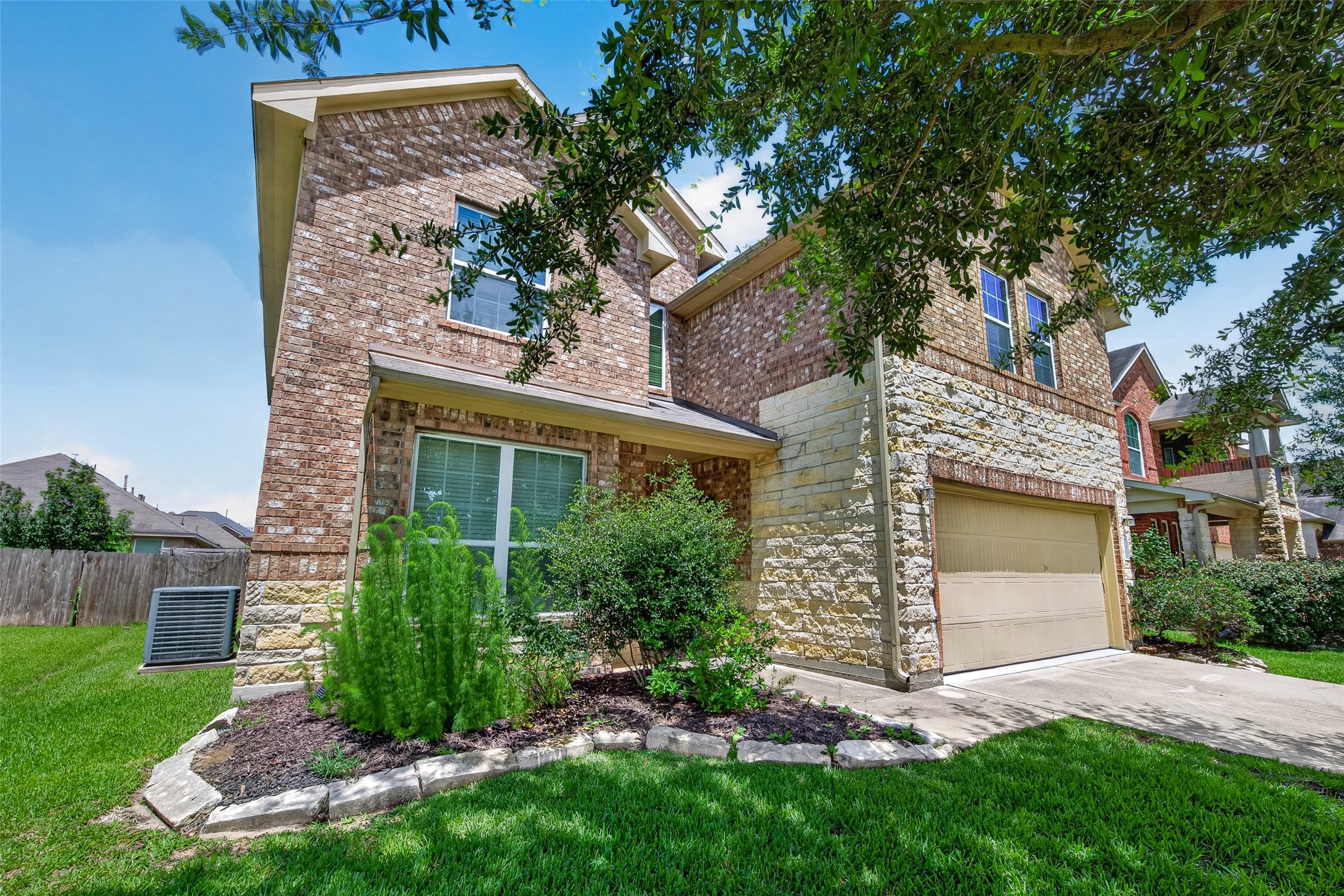 25018 Diamond Ranch Drive Katy, TX 77494 - Photo 2 of 46