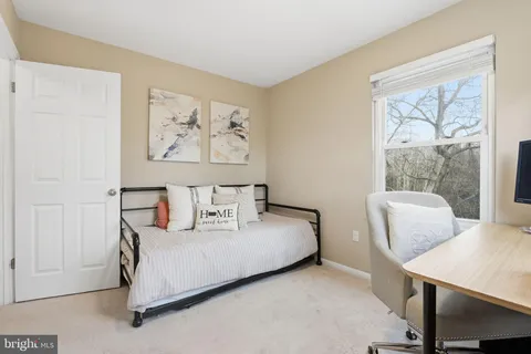 $395,000 | 11719 Summer Oak Drive, Germantown, MD 20874