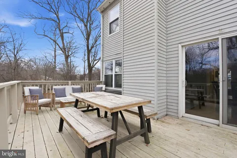 $395,000 | 11719 Summer Oak Drive, Germantown, MD 20874