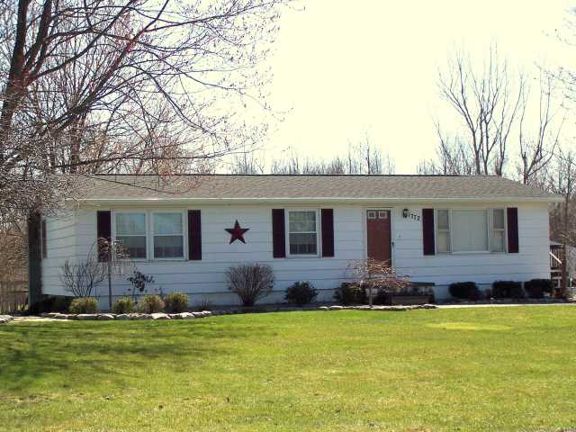 Exterior Front Welcome to 1772 Magog Road