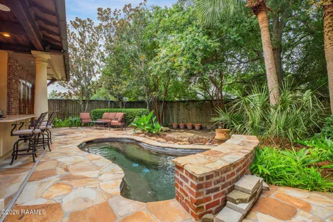 $715,000 | 203 Greystone Place, Lafayette, LA 70503