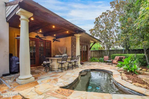 $715,000 | 203 Greystone Place, Lafayette, LA 70503