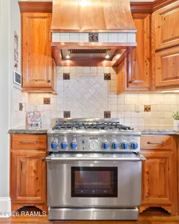 $715,000 | 203 Greystone Place, Lafayette, LA 70503