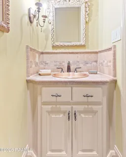 $715,000 | 203 Greystone Place, Lafayette, LA 70503