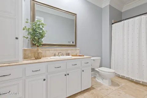 $715,000 | 203 Greystone Place, Lafayette, LA 70503