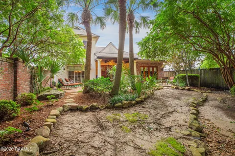 $715,000 | 203 Greystone Place, Lafayette, LA 70503