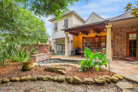 $715,000 | 203 Greystone Place, Lafayette, LA 70503