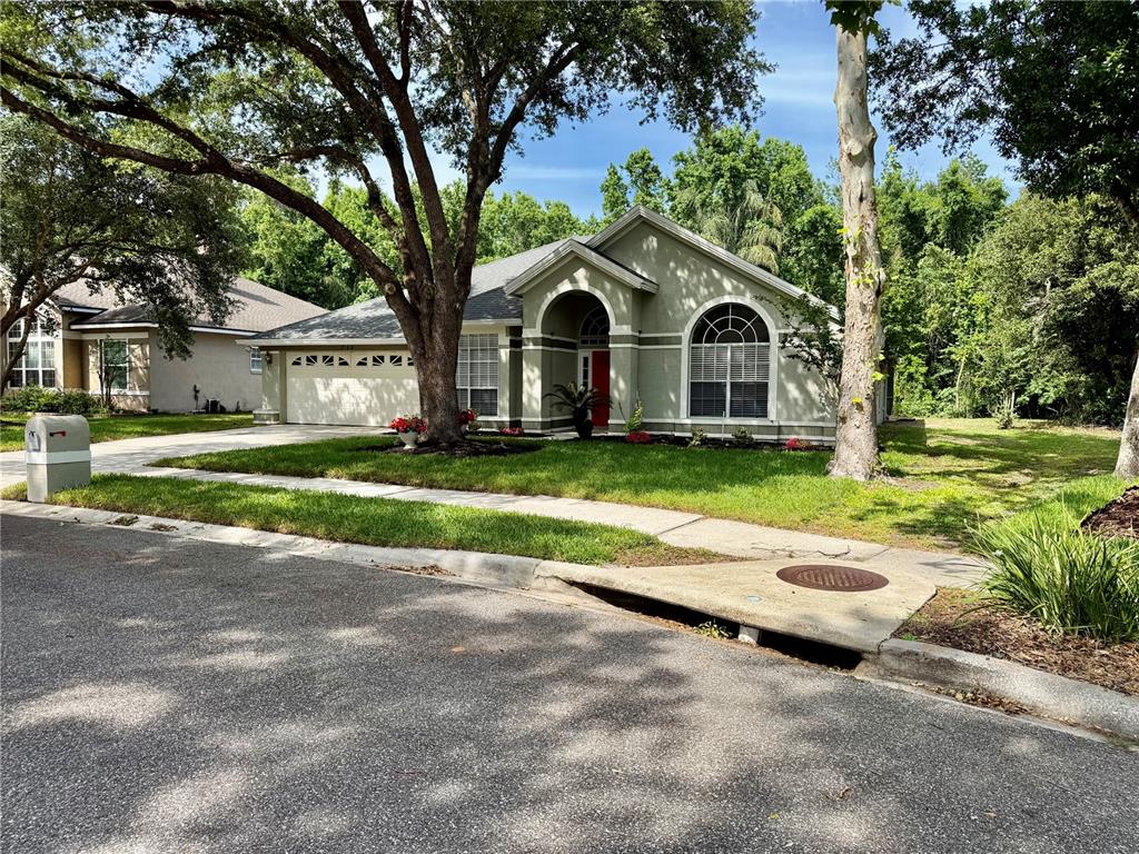 2168 Inverness Court Oviedo, FL 32765 - Photo 2 of 37