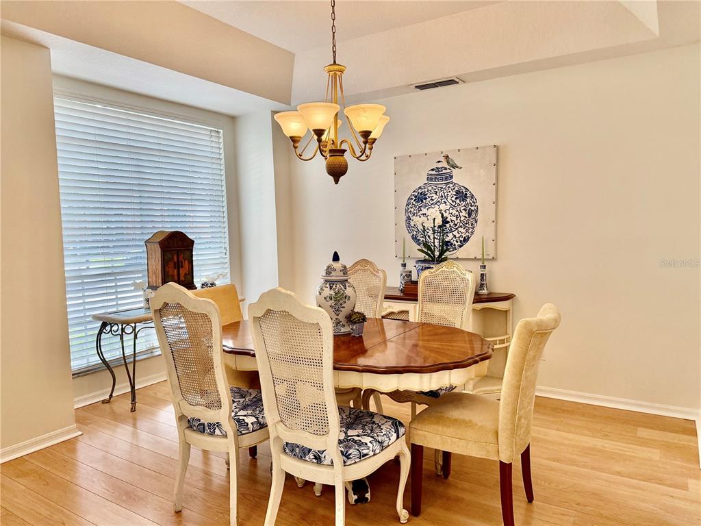 2168 Inverness Court Oviedo, FL 32765 - Photo 7 of 37