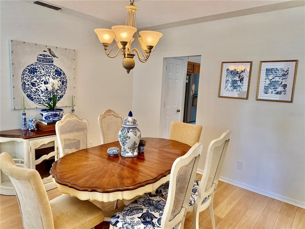 2168 Inverness Court Oviedo, FL 32765 - Photo 8 of 37
