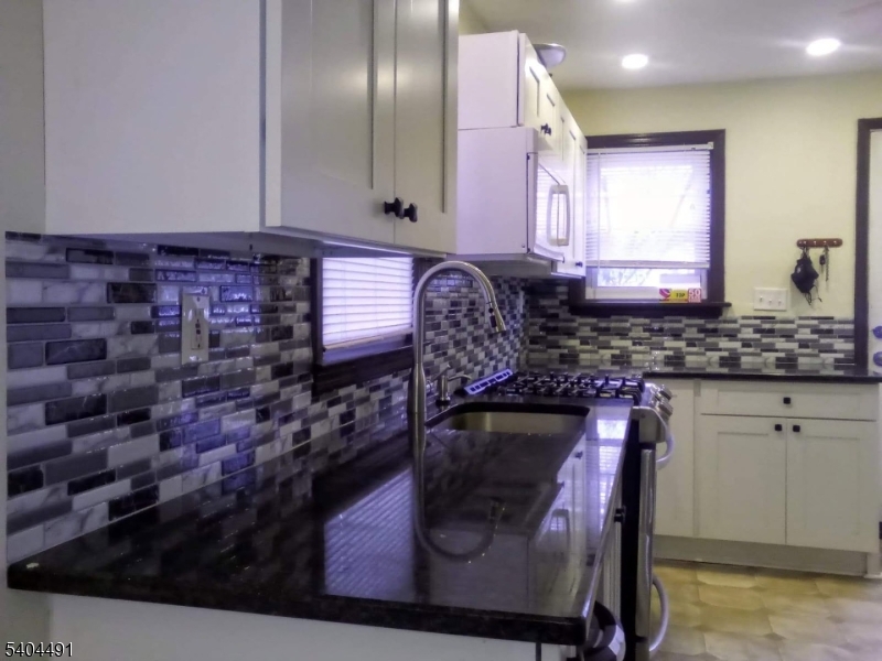 92 Oak Street Bridgewater, NJ 08807 - Photo 8 of 11