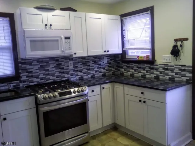 $479,900 | 92 Oak Street, Bridgewater, NJ 08807