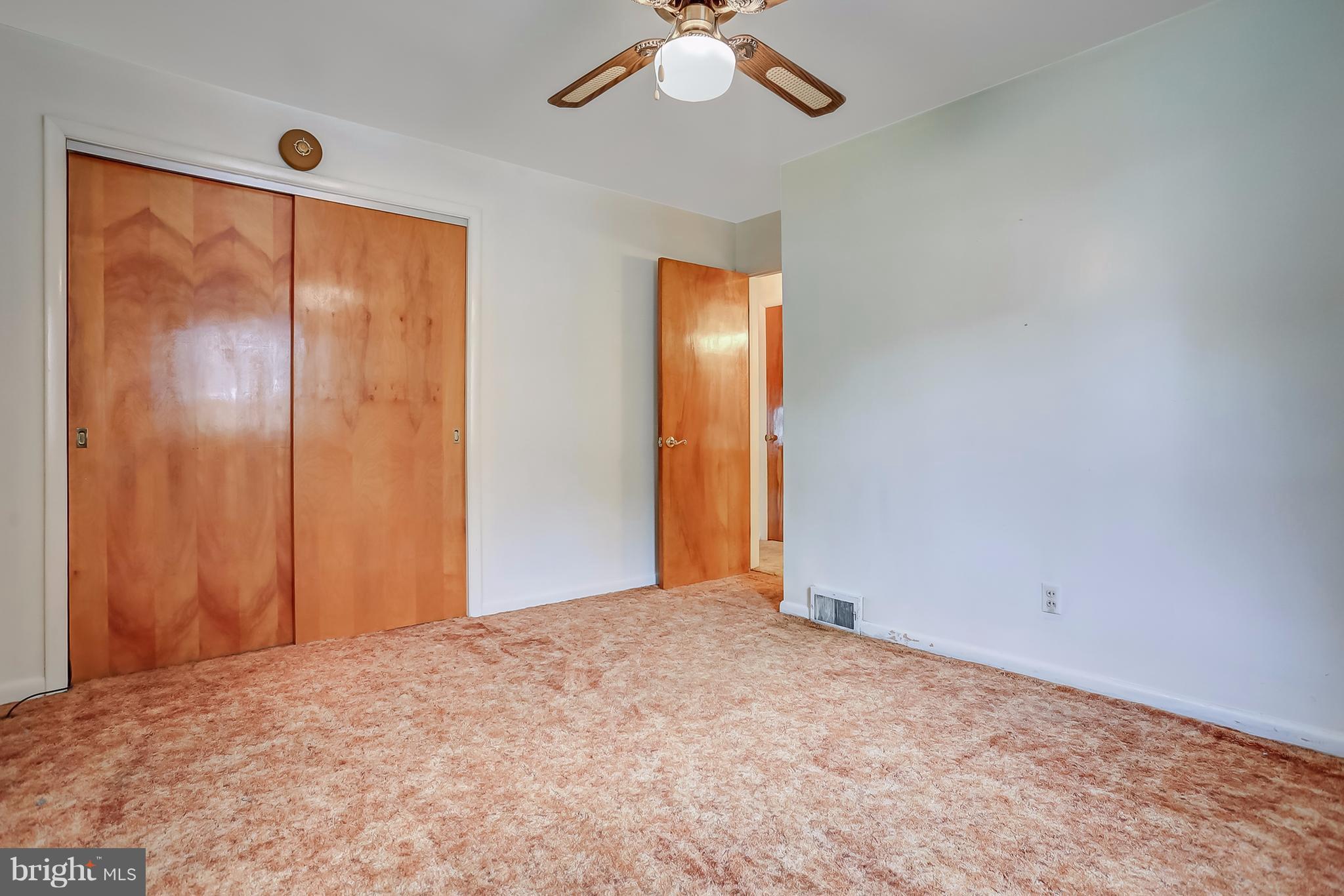 220 Nottingham Road Hagerstown, MD 21740 - Photo 21 of 30 Bedroom 2