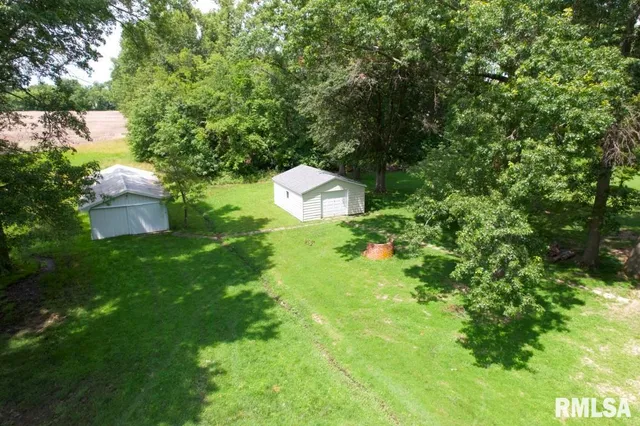 $290,000 | 807 West Market Street, Christopher, IL 62822