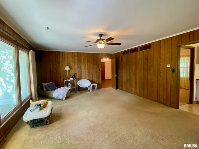 $290,000 | 807 West Market Street, Christopher, IL 62822