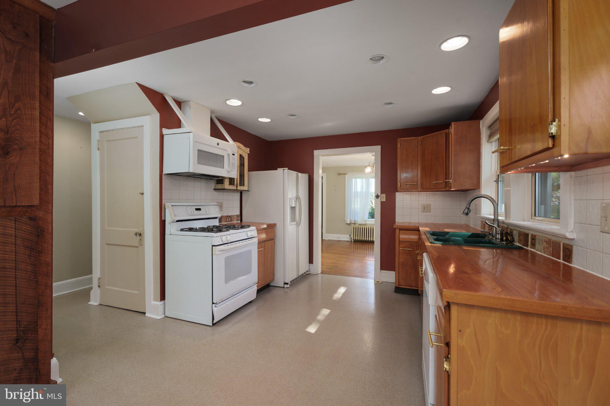 3054 Old York Road Furlong, PA 18925 - Photo 12 of 44 Gallery Image 12