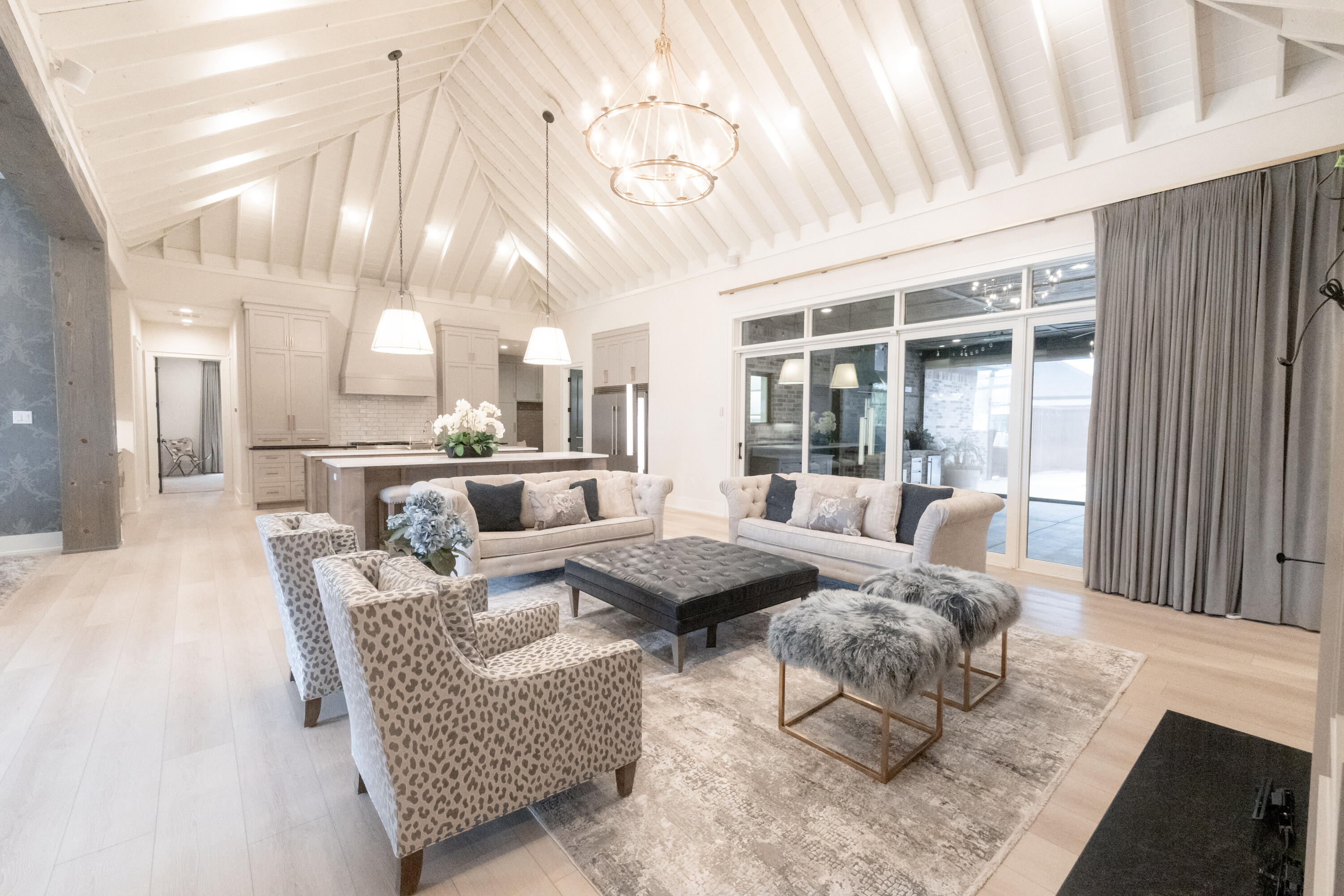 4821 119th Place Lubbock, TX 79424 - Photo 74 of 77 a living room with furniture and a large window