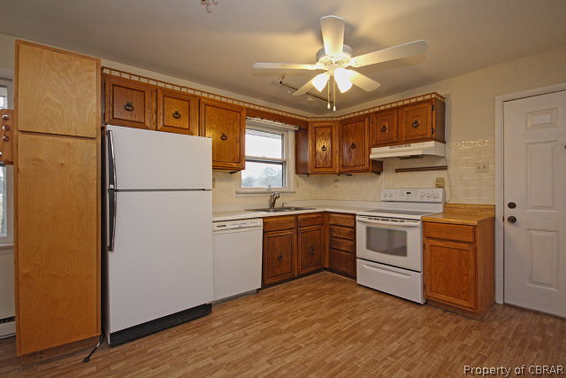 1158 Moorefield Road West Point, VA 23181 - Photo 3 of 21 Gallery Image 3
