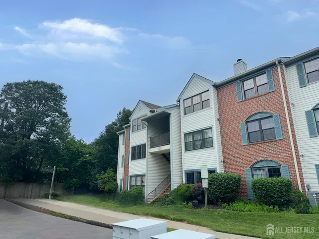 $284,900 | 52 Joyner Court, Lawrence Township, NJ 08648