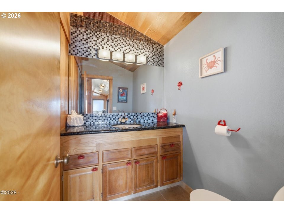 620 Ridgewood Road Tillamook, OR 97141 - Photo 15 of 37