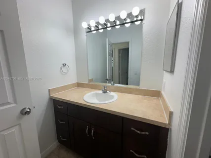 $1,895 | 2640 Northeast 8th Avenue, Unit 17, Wilton Manors, FL 33334