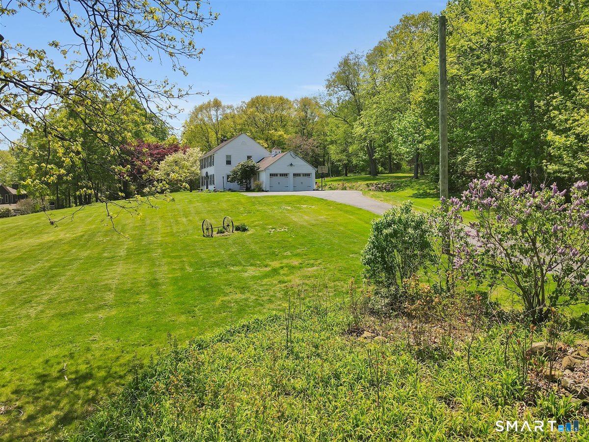 292 Parmelee Hill Road Durham, CT 06422 - Photo 3 of 39