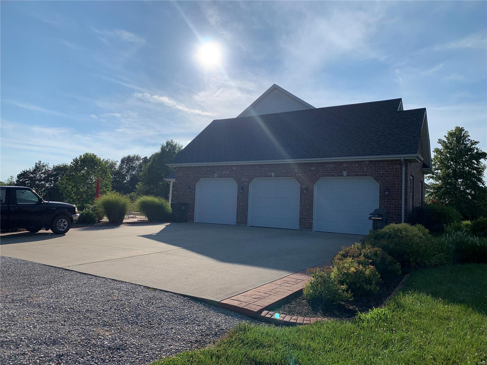 10479 Pine Crest Road Red Bud, IL 62278 - Photo 3 of 51