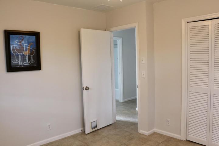 9 Burning Tree Lane Boca Raton, FL 33431 - Photo 21 of 26 a view of a hallway with a elevator