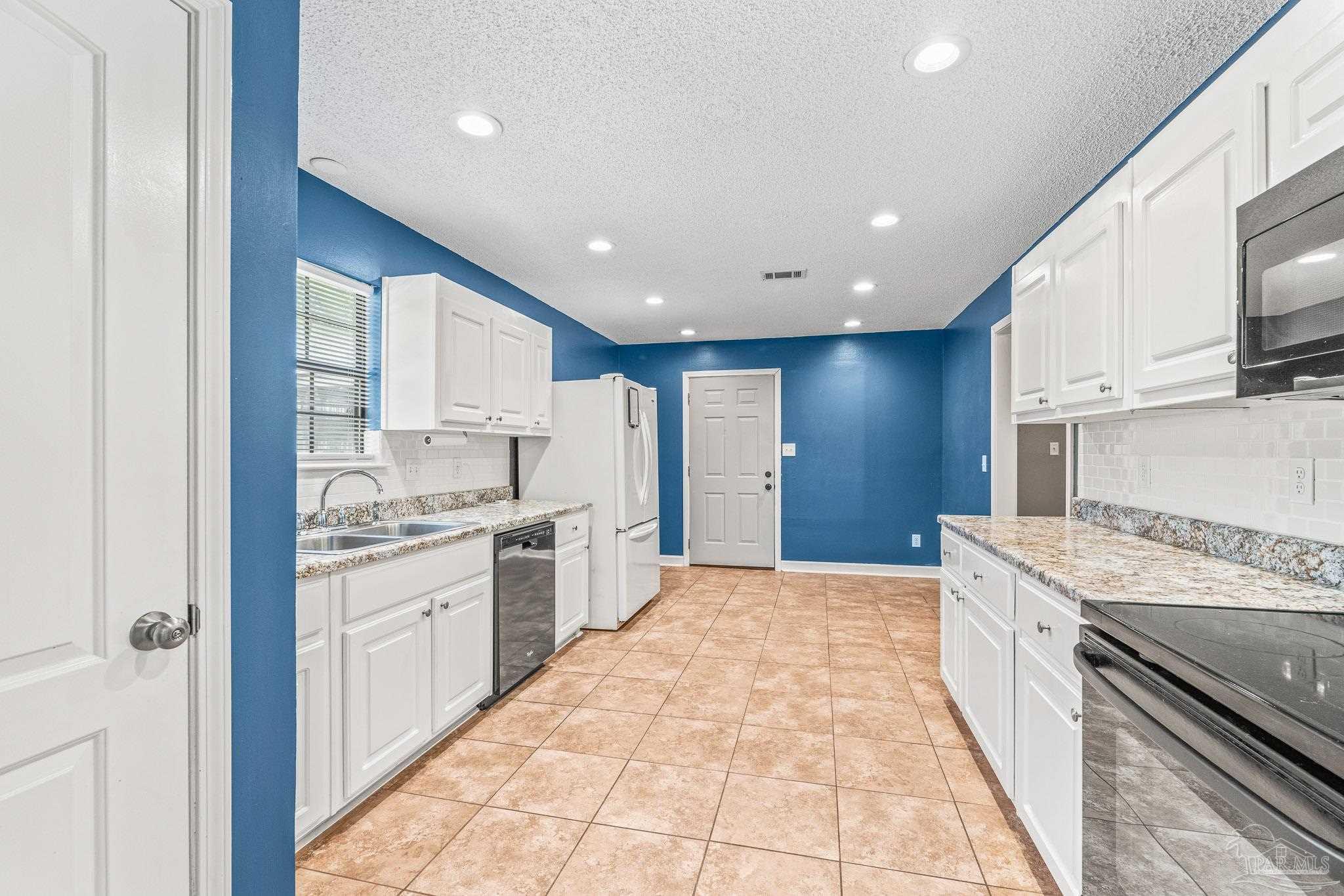 7720 Jansen Road Pensacola, FL 32526 - Photo 9 of 40