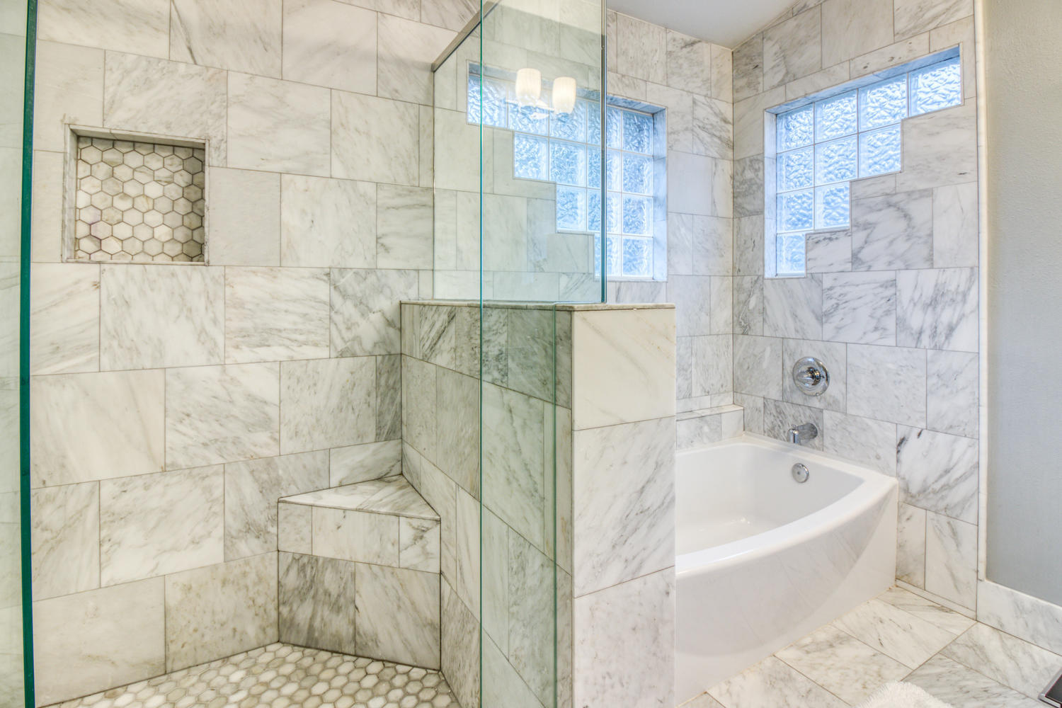 137 Pritchard Road Miramar Beach, FL 32550 - Photo 19 of 25 a bathroom with a bathtub