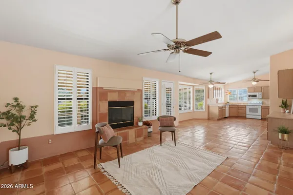 $660,000 | 125 East Blue Eagle Lane, Phoenix, AZ 85086
