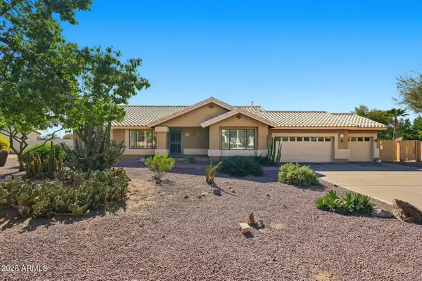 $660,000 | 125 East Blue Eagle Lane, Phoenix, AZ 85086