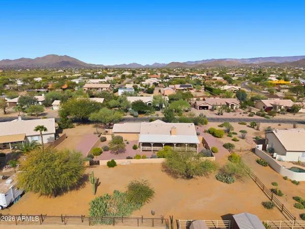 $660,000 | 125 East Blue Eagle Lane, Phoenix, AZ 85086