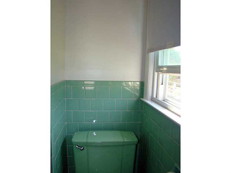 121 Ruggles Avenue Newport, RI 02840 - Photo 19 of 25 Master Bath/Spa.