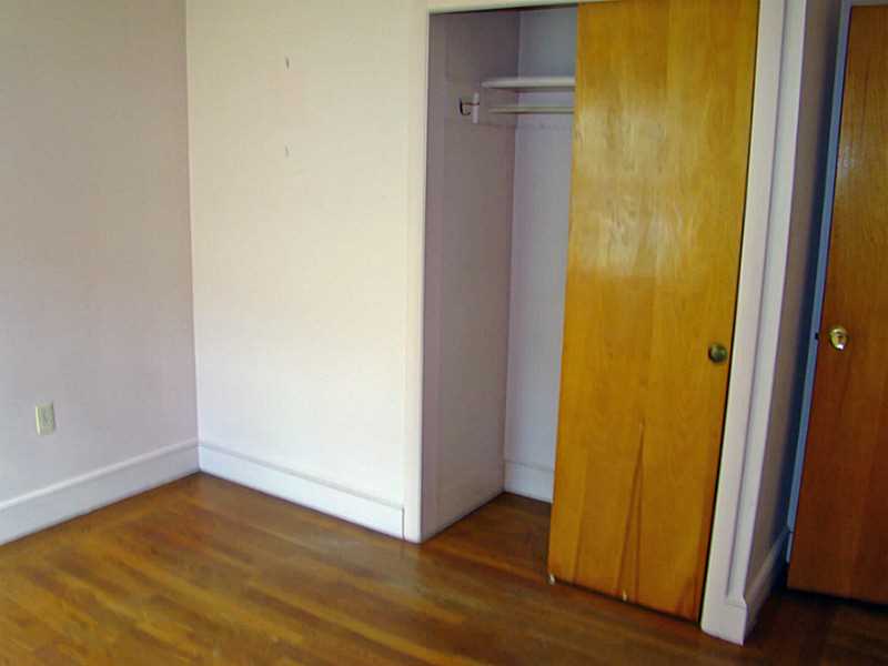 121 Ruggles Avenue Newport, RI 02840 - Photo 21 of 25 Bedroom.