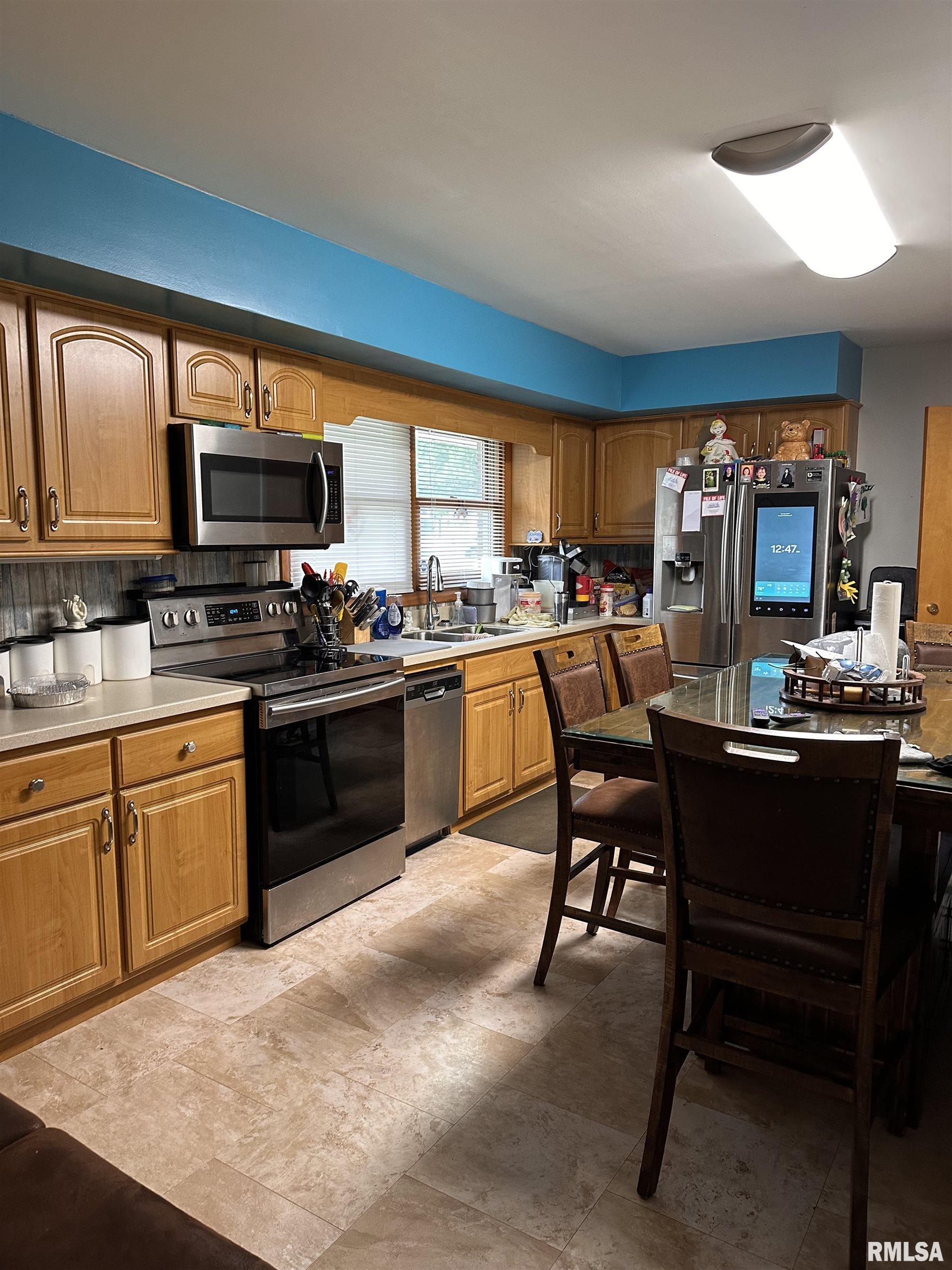 2309 East Griffiths Avenue Springfield, IL 62702 - Photo 10 of 35