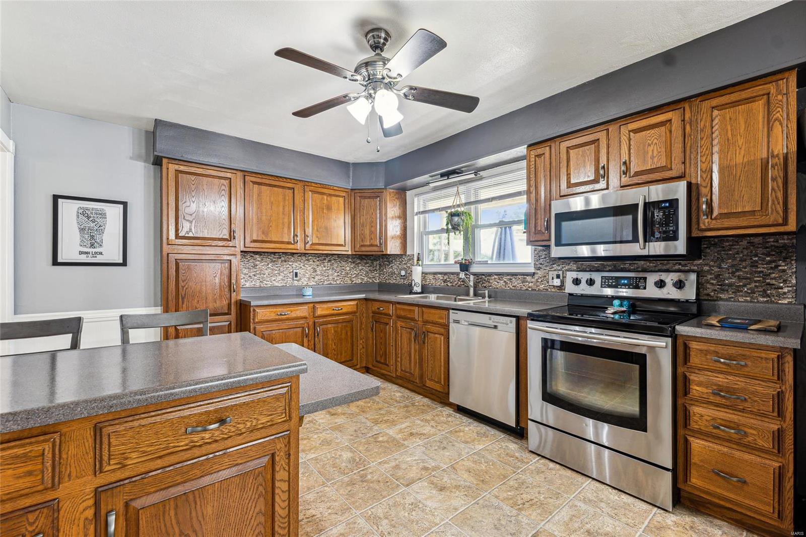 636 Clager Road St. Louis, MO 63125 - Photo 3 of 21 Gallery Image 3