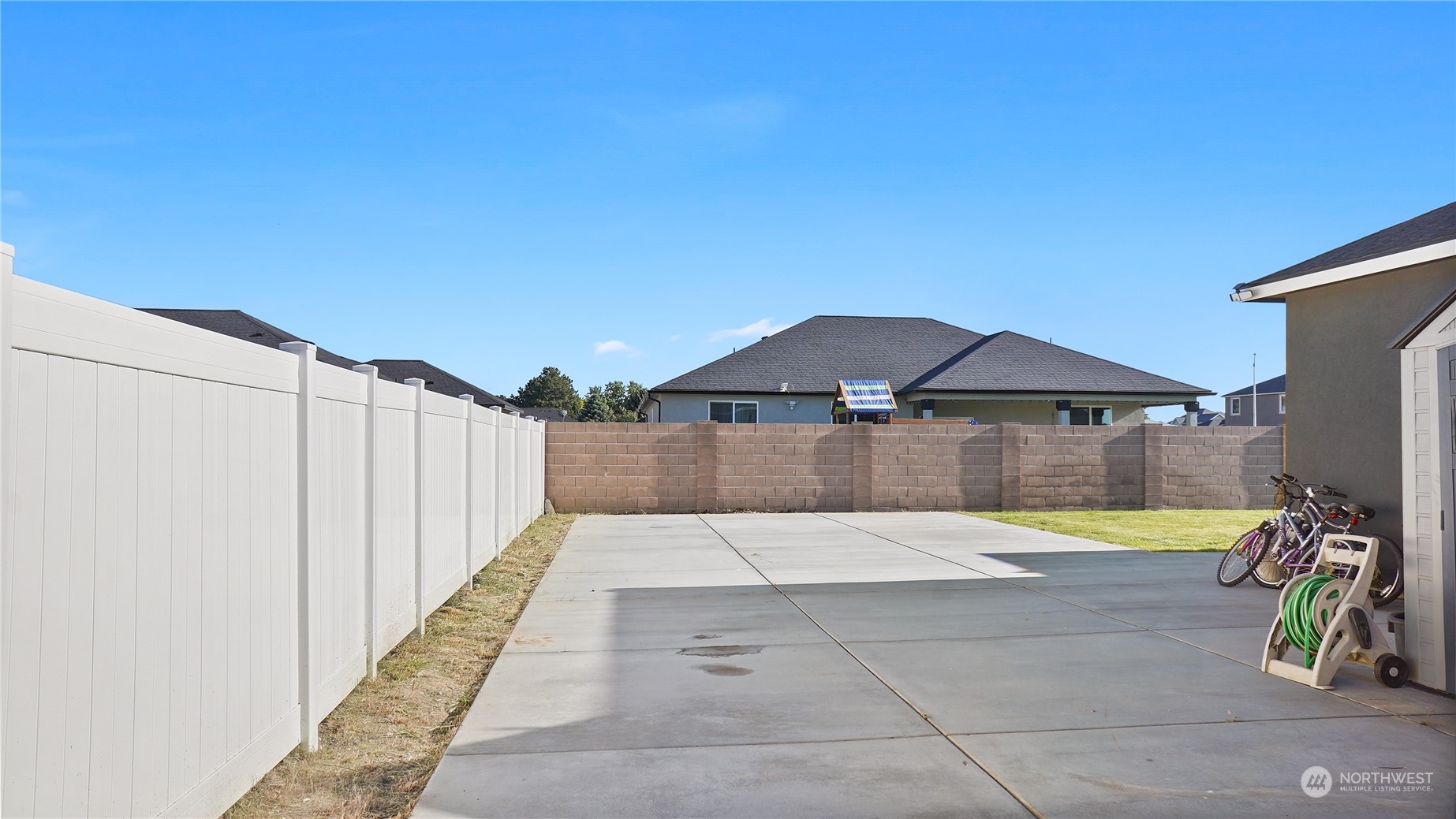 1300 E Mount Othello, WA 99344 - Photo 25 of 36 a view of outdoor space yard and patio