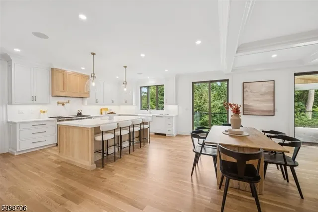 $3,699,000 | 17 Hilltop Terrace, Chatham, NJ 07928