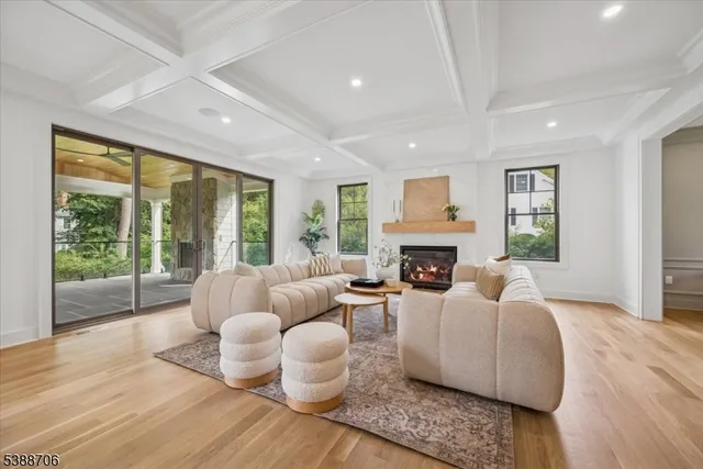 $3,699,000 | 17 Hilltop Terrace, Chatham, NJ 07928